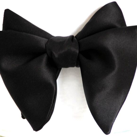 Men's Self-tied Bow Tie Black Charmeuse Silk Bow tie Big Butterfly Bow tie - Picture 1 of 8